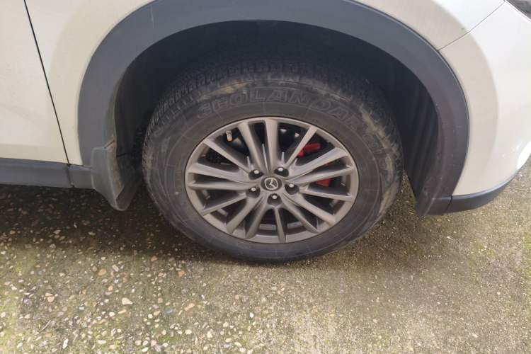 Used Mazda CX-5 2017 2.0L Automatic 2WD ZhiShang Trim China VI Standard Right Front Wheel Hub