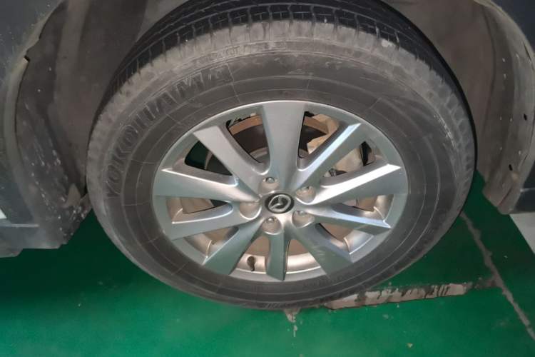Used Mazda CX-5 2017 2.0L Automatic 2WD Comfort Edition China VI Standard Right Front Wheel Hub