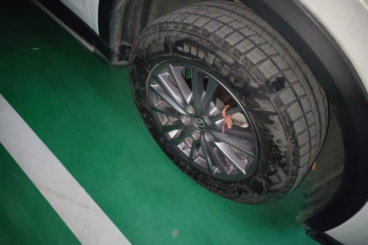 Used Mazda CX-5 2017 2.0L Automatic 2WD ZhiShang Trim China VI Standard Right Front Wheel Hub