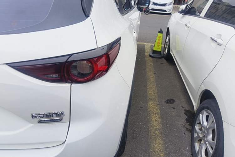 Used Mazda CX-5 2017 2.0L Manual Two-Wheel Drive Comfort Version China V Standard Right Rear Taillight