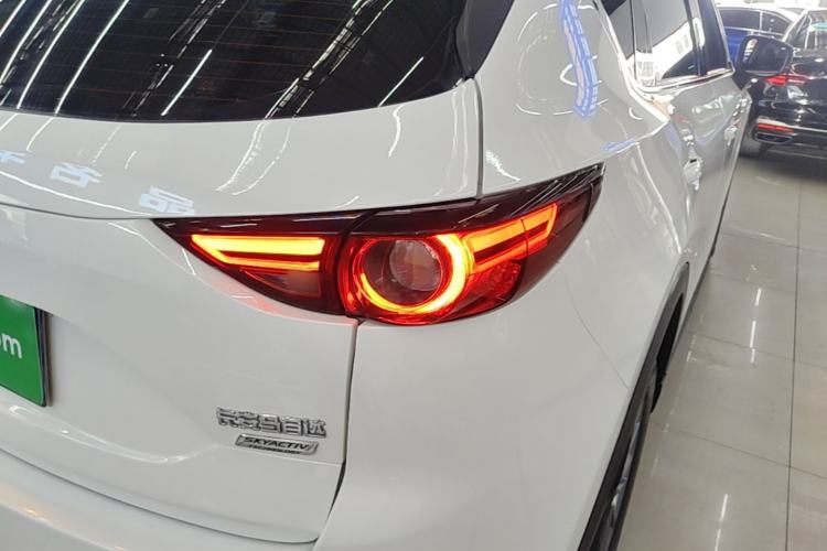 Used Mazda CX-5 2017 2.0L Automatic 2WD Smart Enjoyment Version China V Standard Right Rear Taillight