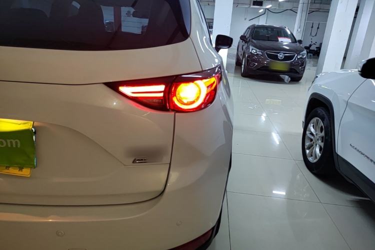 Used Mazda CX-5 2017 2.0L Automatic 2WD ZhiShang Trim China V Standard Right Rear Taillight
