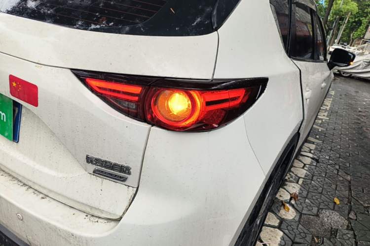Used Mazda CX-5 2017 2.0L Automatic 2WD ZhiShang Trim China V Standard Right Rear Taillight