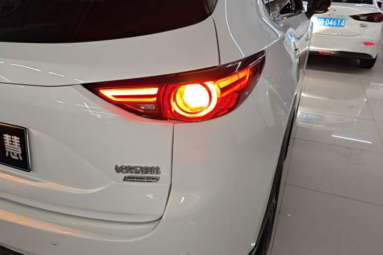 Used Mazda CX-5 2017 2.5L Automatic 4x4 Flagship Version China V Standard Right Rear Taillight
