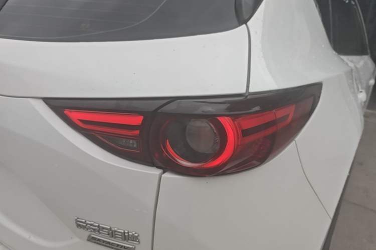 Used Mazda CX-5 2017 2.0L Automatic 2WD Smart Enjoyment Version China V Standard Right Rear Taillight