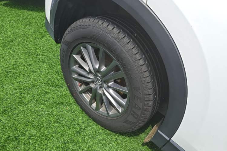 Used Mazda CX-5 2017 2.0L Automatic 2WD ZhiShang Trim China V Standard Right Rear Wheel Hub