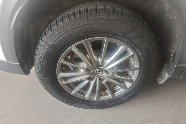 Used Mazda CX-5 2017 2.0L Automatic 2WD ZhiShang Trim China V Standard Right Rear Wheel Hub