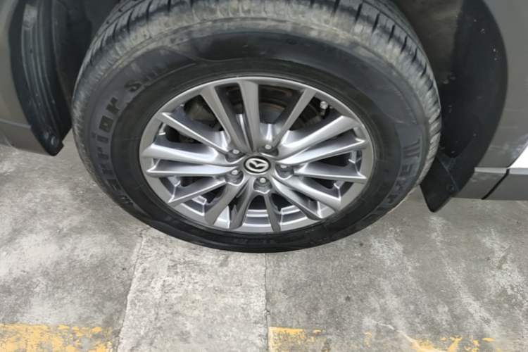 Used Mazda CX-5 2017 2.0L Automatic 2WD ZhiShang Trim China V Standard Right Rear Wheel Hub