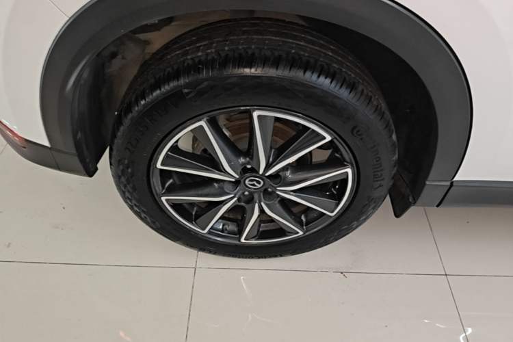 Used Mazda CX-5 2017 2.5L Automatic 4x4 Flagship Version China V Standard Right Rear Wheel Hub