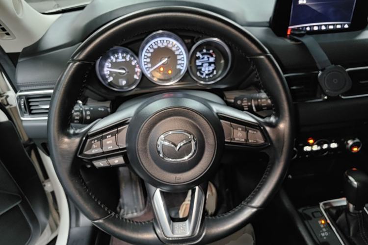 Used Mazda CX-5 2017 2.0L Automatic 2WD Smart Enjoyment Version China V Standard Steering Wheel