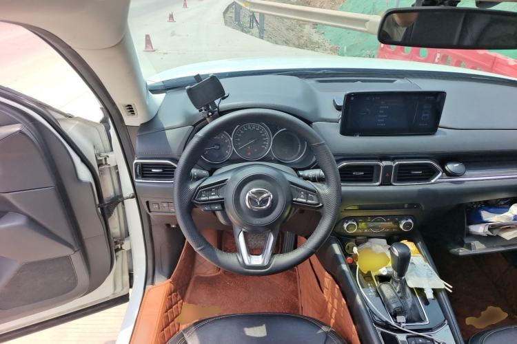 Used Mazda CX-5 2017 2.0L Automatic 2WD Smart Enjoyment Version China VI Standard Steering Wheel