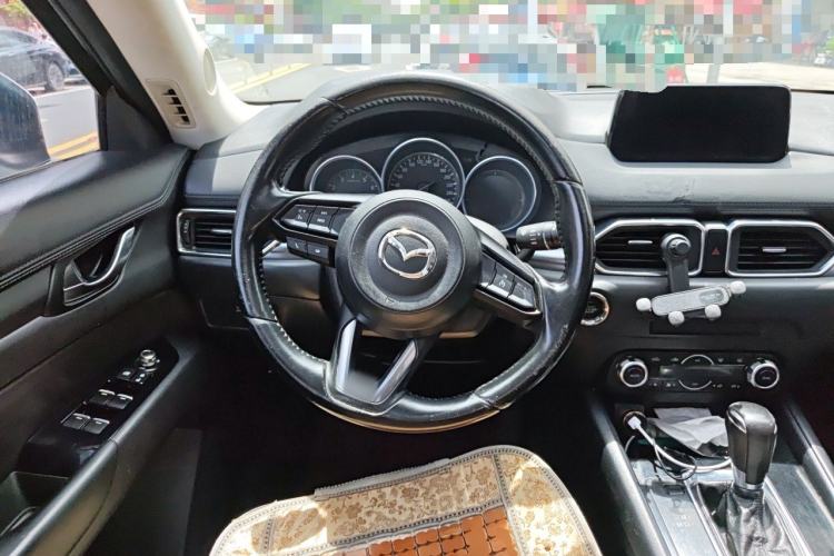 Used Mazda CX-5 2017 2.0L Automatic 2WD ZhiShang Trim China V Standard Steering Wheel