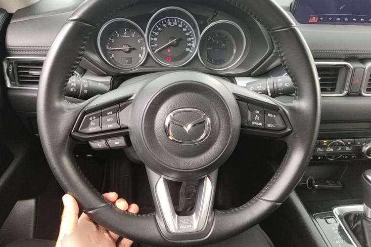 Used Mazda CX-5 2017 2.0L Automatic 2WD ZhiShang Trim China V Standard Steering Wheel
