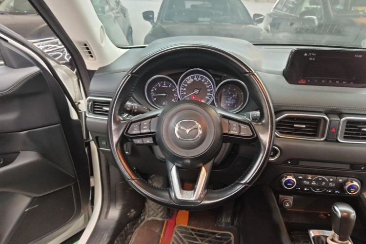 Used Mazda CX-5 2017 2.0L Automatic 2WD Smart Enjoyment Version China V Standard Steering Wheel