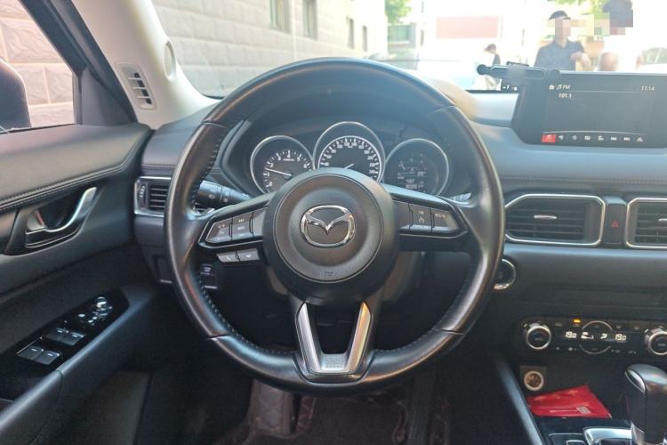 Used Mazda CX-5 2017 2.0L Automatic 2WD ZhiShang Trim China V Standard Steering Wheel