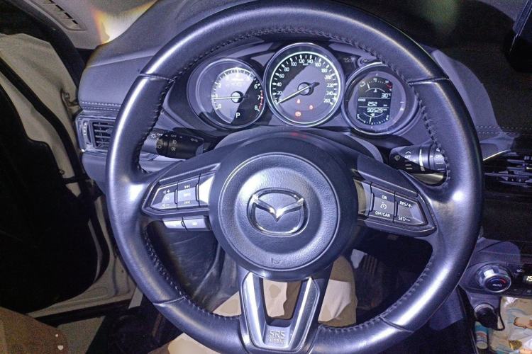 Used Mazda CX-5 2017 2.0L Automatic 2WD ZhiShang Trim China VI Standard Steering Wheel