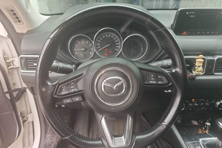 Used Mazda CX-5 2017 2.0L Automatic 2WD Smart Enjoyment Version China V Standard Steering Wheel