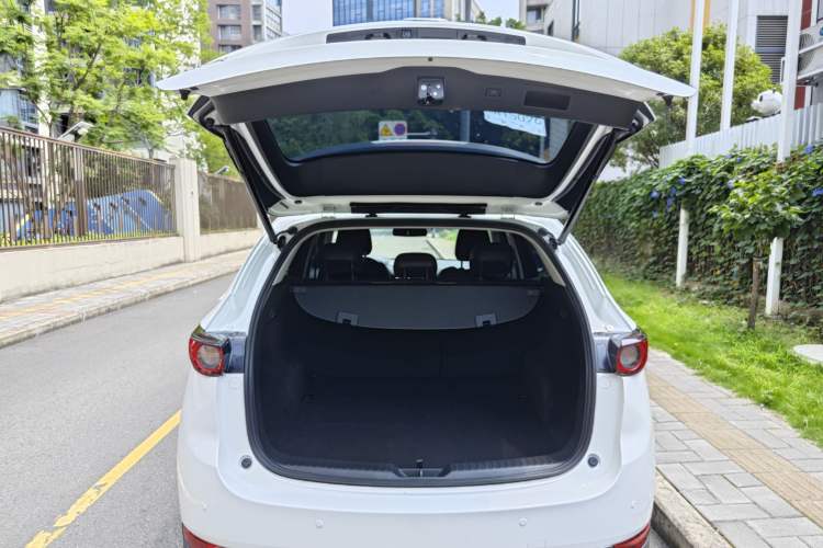 Used Mazda CX-5 2017 2.5L Automatic 4x4 ZhiZun Version China V Standard Trunk