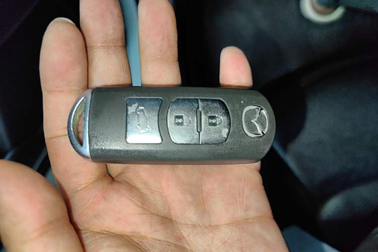Used Mazda CX-5 2017 2.0L Automatic 2WD Smart Enjoyment Version China V Standard Vehicle Key
