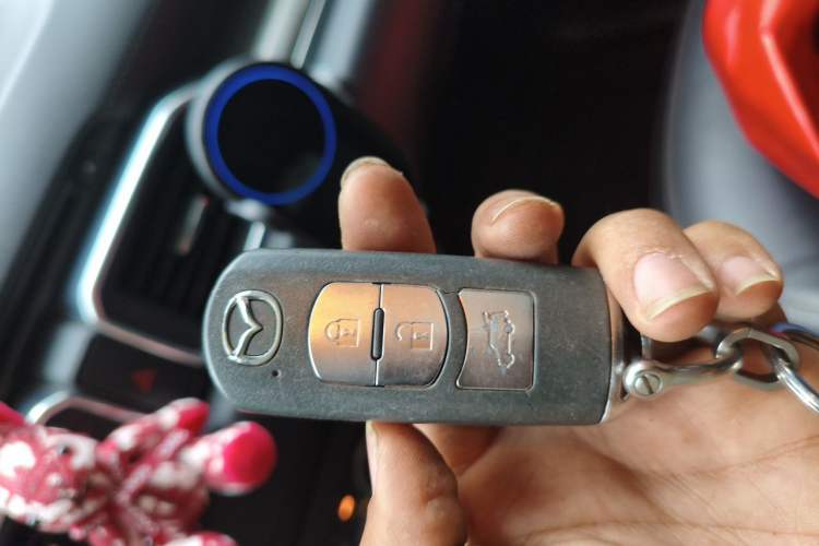 Used Mazda CX-5 2017 2.5L Automatic 4x4 Flagship Version China VI Standard Vehicle Key