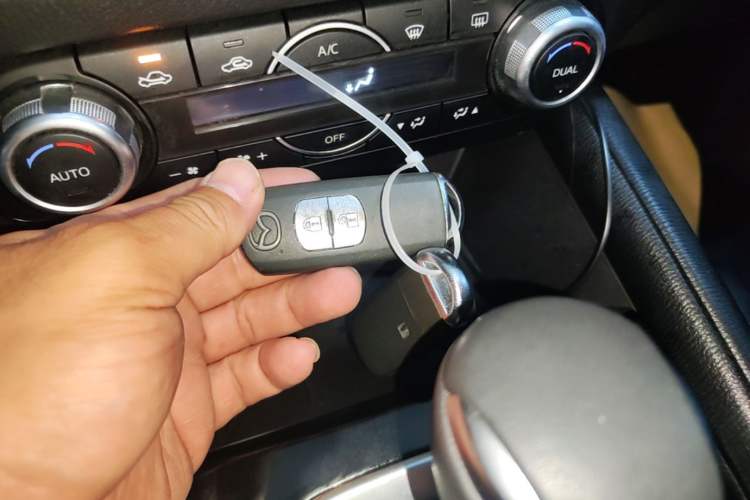 Used Mazda CX-5 2017 2.0L Automatic 2WD ZhiShang Trim China V Standard Vehicle Key