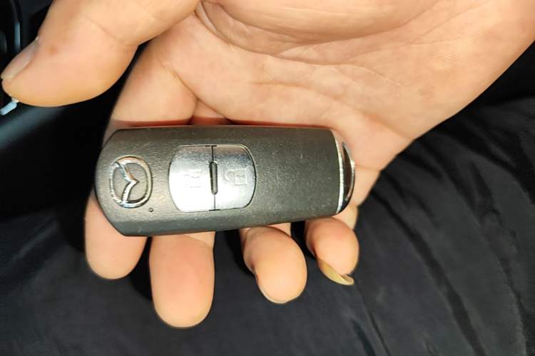 Used Mazda CX-5 2017 2.0L Automatic 2WD ZhiShang Trim China V Standard Vehicle Key
