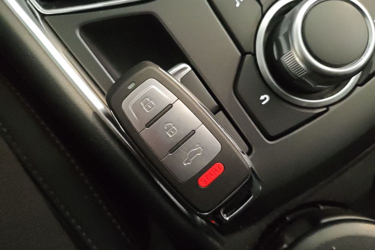 Used Mazda CX-5 2017 2.5L Automatic 4x4 ZhiZun Version China V Standard Vehicle Key