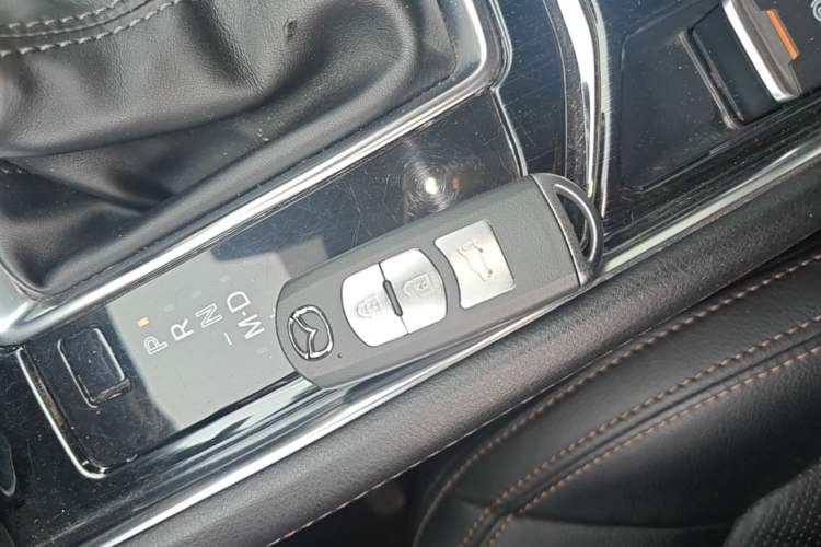 Used Mazda CX-5 2017 2.5L Automatic 4x4 Flagship Version China VI Standard Vehicle Key