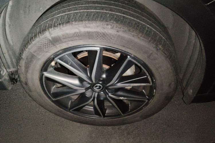 Used Mazda CX-5 2018 2.5L Automatic 4x4 i-ELOOP ZhiZun Version China VI Standard Right Front Wheel Hub