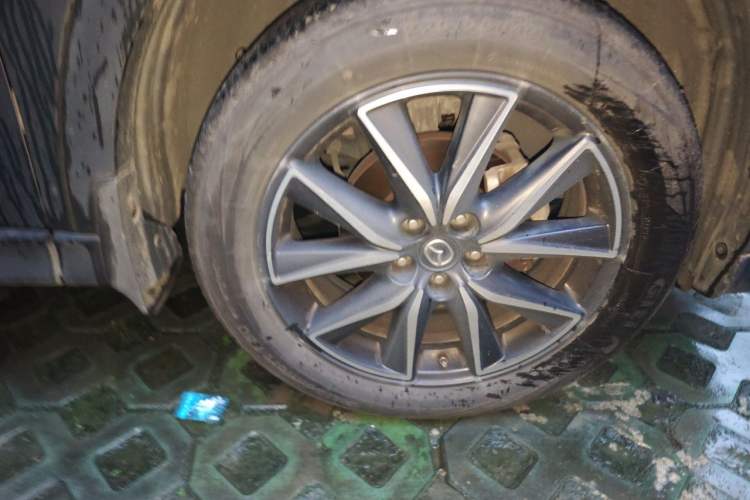 Used Mazda CX-5 2018 2.5L Automatic 4x4 i-ELOOP ZhiZun Version China VI Standard Right Front Wheel Hub