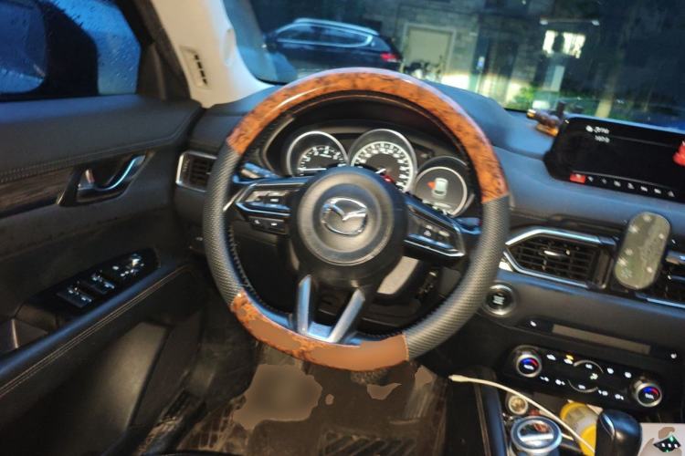 Used Mazda CX-5 2018 2.5L Automatic 4x4 i-ELOOP ZhiZun Version China VI Standard Steering Wheel