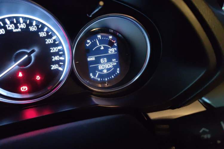 Used Mazda CX-5 2019 Cloud-Control Edition 2.0L Automatic 2WD Comfort Model China V Standard Odometer Close Up