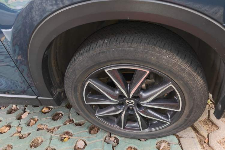 Used Mazda CX-5 2019 Cloud-Controlled Version 2.5L Automatic Two-Wheel Drive Prestige Model China V Standard Right Front Wheel Hub