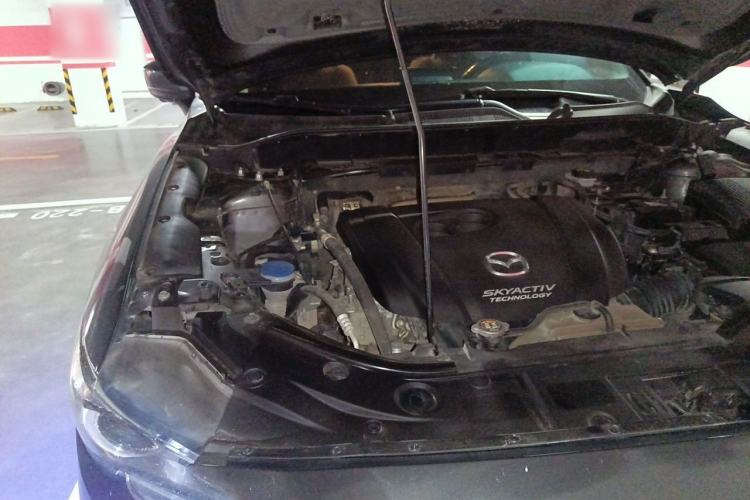 Used Mazda CX-5 2019 CloudControl Version 2.0L Automatic 2WD Smart Style China VI Standard Engine Bay Right