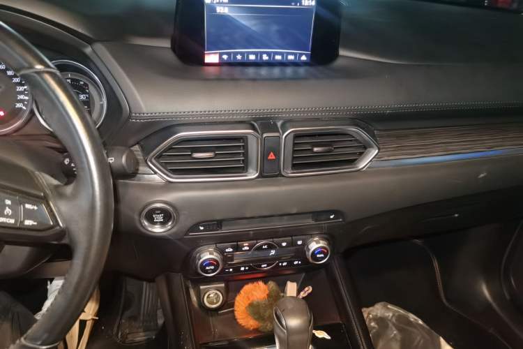 Used Mazda CX-5 2019 Cloud-Controlled Version 2.0L Automatic 2WD Smart Enjoyment Model China V Standard Audio And AC Panel