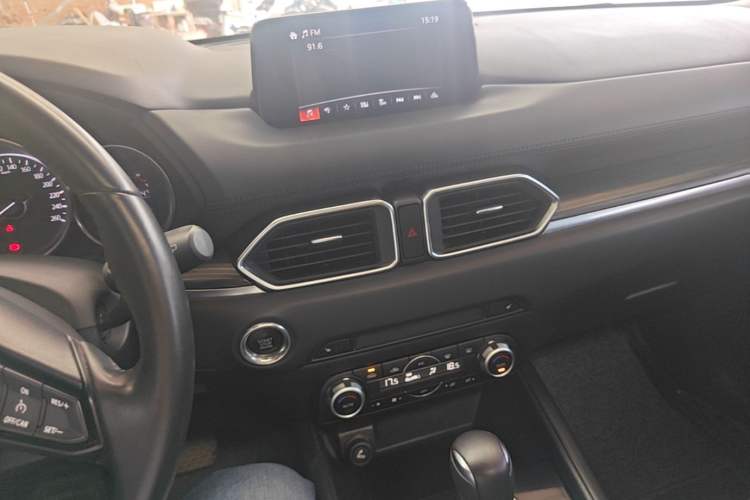 Used Mazda CX-5 2019 Cloud-Controlled Version 2.0L Automatic 2WD Smart Enjoyment Model China VI Standard Audio And AC Panel