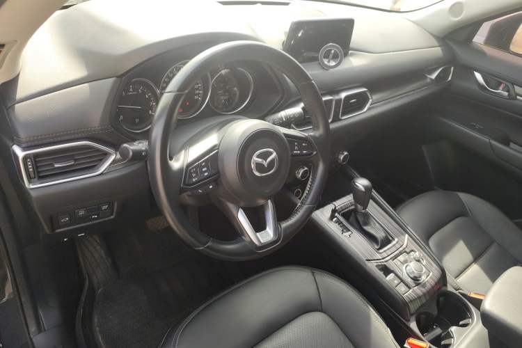 Used Mazda CX-5 2019 Cloud-Controlled Version 2.0L Automatic 2WD Smart Enjoyment Model China VI Standard Center Console