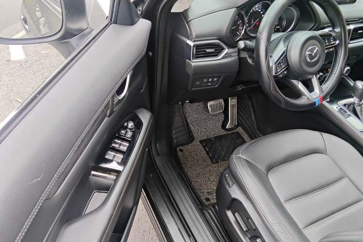 Used Mazda CX-5 2019 Cloud-Controlled Version 2.5L Automatic 4x4 Flagship Model China VI Standard Driver Seat