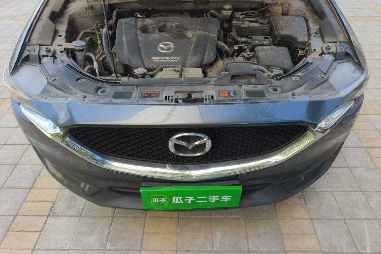 Used Mazda CX-5 2019 CloudControl Version 2.0L Automatic 2WD Smart Style China VI Standard Engine Bay
