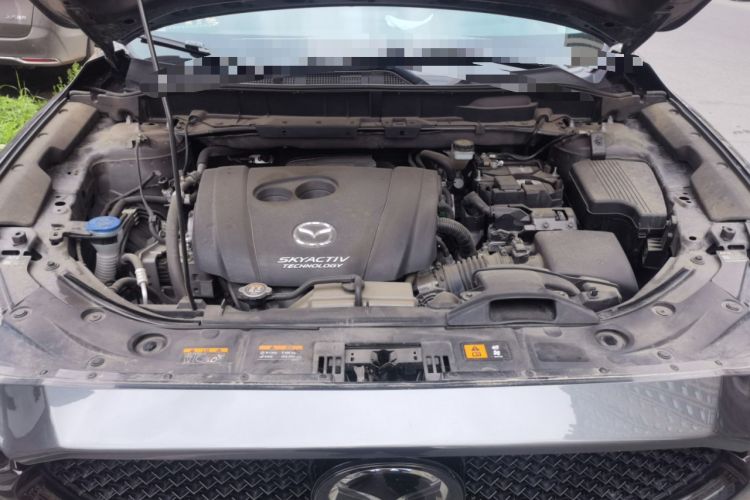 Used Mazda CX-5 2019 Cloud-Controlled Version 2.5L Automatic 4x4 Flagship Model China VI Standard Engine Bay
