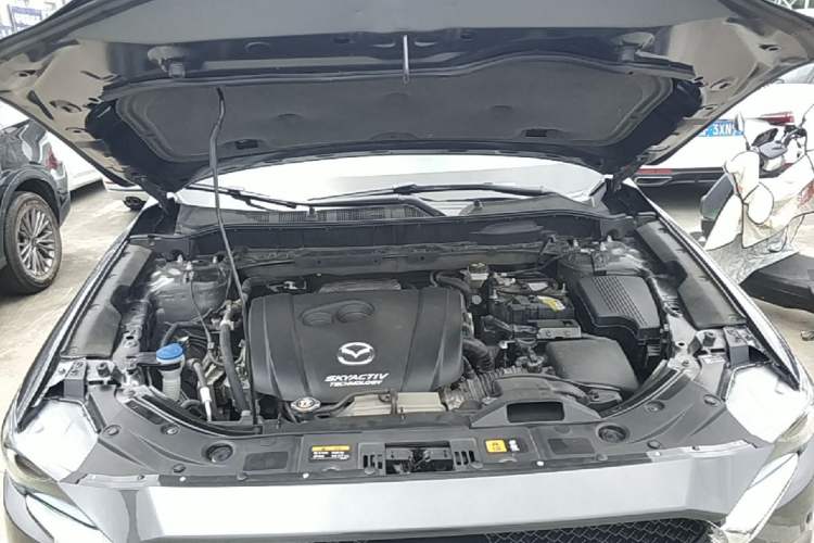 Used Mazda CX-5 2019 CloudControl Version 2.0L Automatic 2WD Smart Style China VI Standard Engine Bay