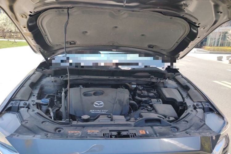 Used Mazda CX-5 2019 Cloud-Controlled Version 2.5L Automatic 4x4 Flagship Model China VI Standard Engine Bay