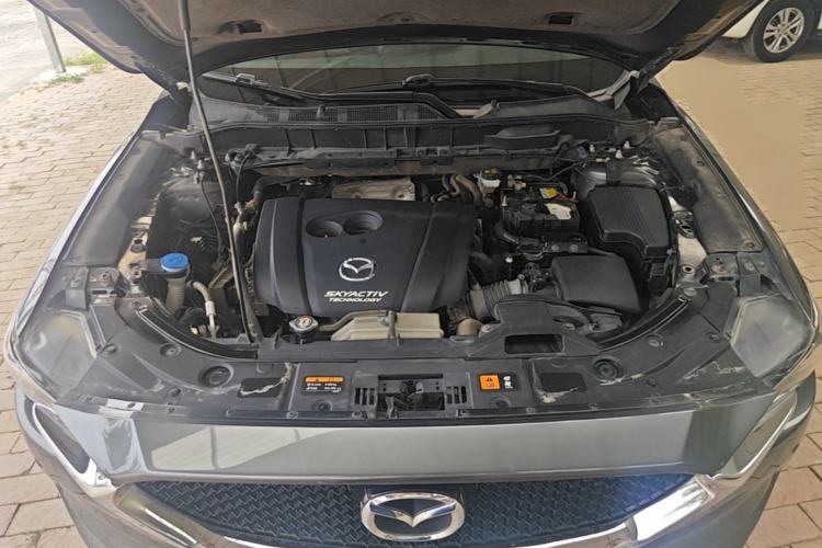 Used Mazda CX-5 2019 Cloud-Controlled Version 2.0L Automatic 2WD Smart Enjoyment Model China VI Standard Engine Bay