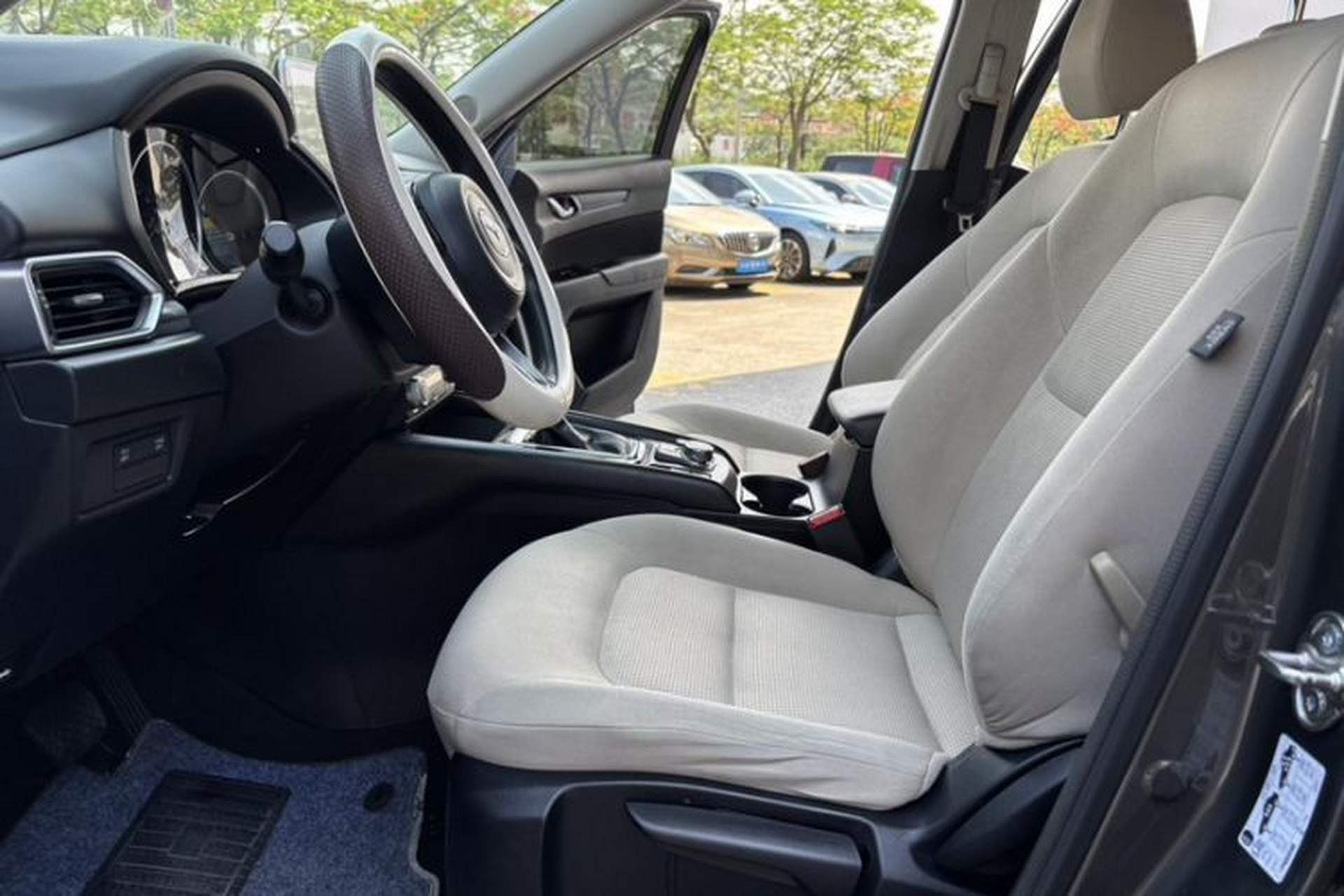 Used Mazda CX-5 2019 Cloud-Controlled Version 2.0L Automatic Two-Wheel Drive Comfort Model China VI Standard Interior 3