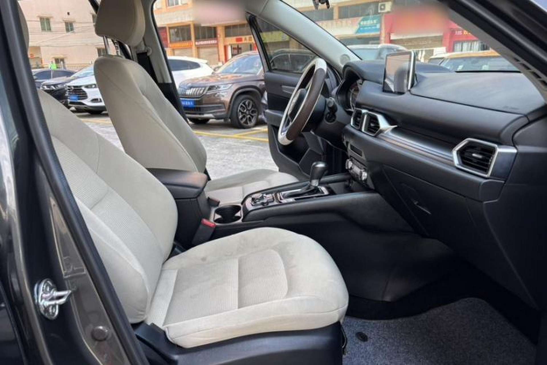 Used Mazda CX-5 2019 Cloud-Controlled Version 2.0L Automatic Two-Wheel Drive Comfort Model China VI Standard Interior 4