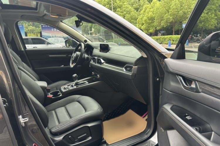 Used Mazda CX-5 2019 Cloud-Controlled Version 2.5L Automatic 4x4 Flagship Model China VI Standard Interior 5