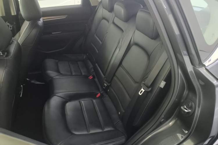 Used Mazda CX-5 2019 Cloud-Controlled Version 2.0L Automatic 2WD Smart Enjoyment Model China V Standard Left Rear Seat