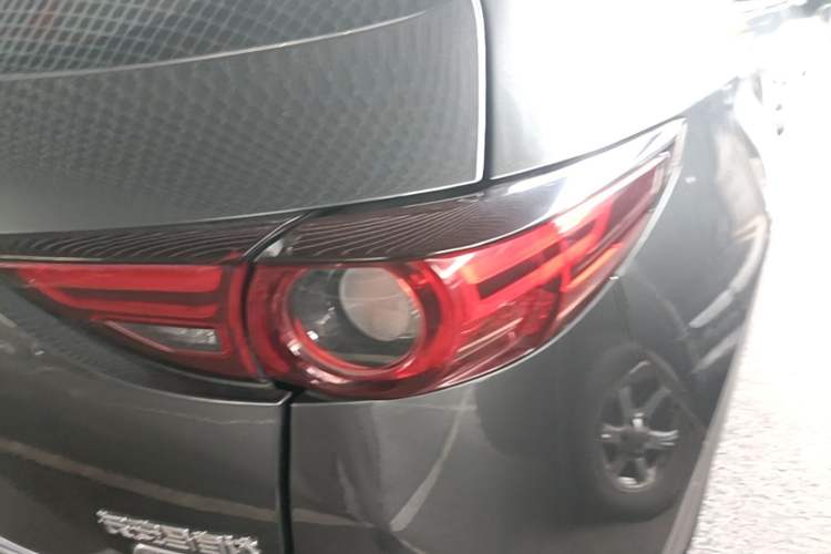Used Mazda CX-5 2019 Cloud-Controlled Version 2.0L Automatic 2WD Smart Enjoyment Model China VI Standard Right Rear Taillight