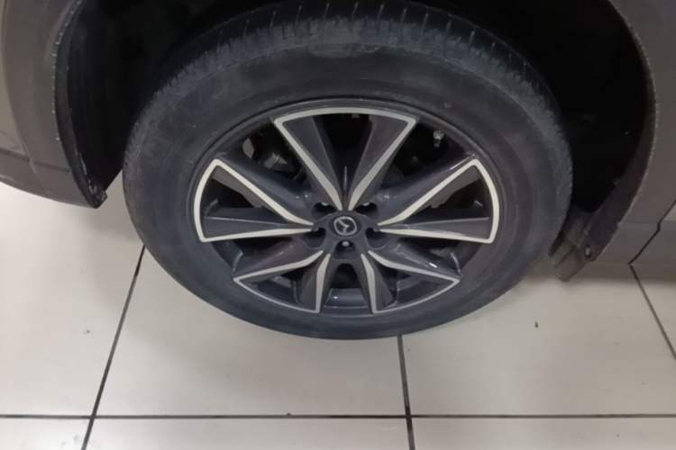 Used Mazda CX-5 2019 Cloud-Controlled Version 2.5L Automatic 4x4 Flagship Model China VI Standard Right Rear Wheel Hub