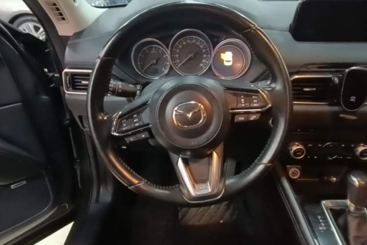 Used Mazda CX-5 2019 Cloud-Controlled Version 2.5L Automatic 4x4 Flagship Model China VI Standard Steering Wheel